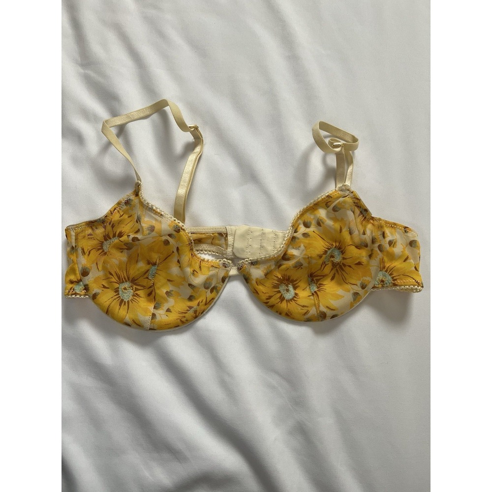 Out‎ From Under Urban Outfitters Bra Underwire Floral Mesh 34B
